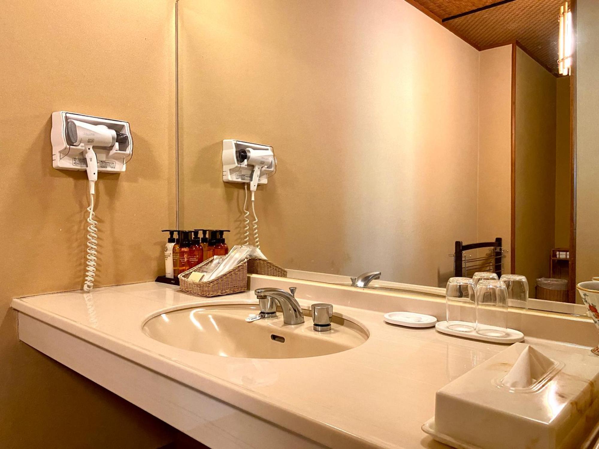 ชิกิ โนะ ยูซาชิกิ มูซาชิโนะ เบคคัน Hotel ฮาโกเน่ ภายนอก รูปภาพ